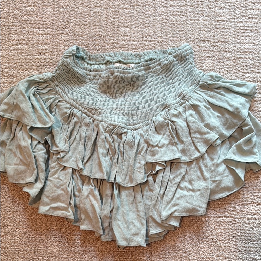 Elegant Ruffled Mini Skirt - Light Green